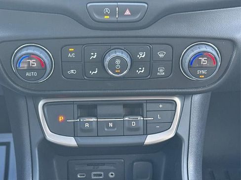 Certified 2022 GMC Terrain Denali image 17