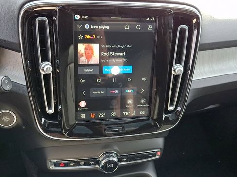 New 2026 Volvo XC40 B5 Plus w/ Climate Package image 11