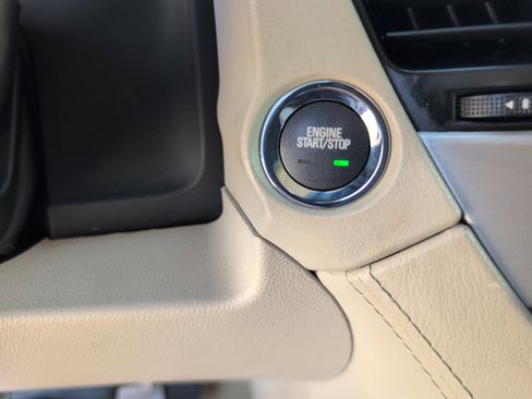 Used 2015 GMC Yukon XL Denali w/ Premium Package image 35