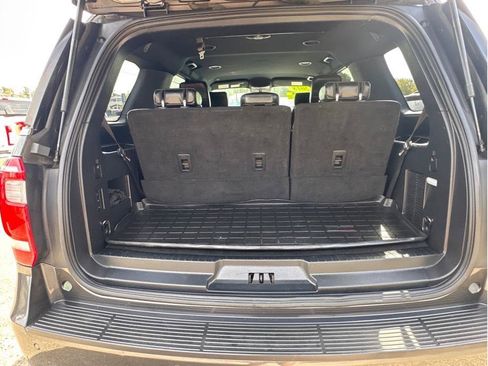 Used 2018 Ford Expedition XLT AWD/4WD image 7