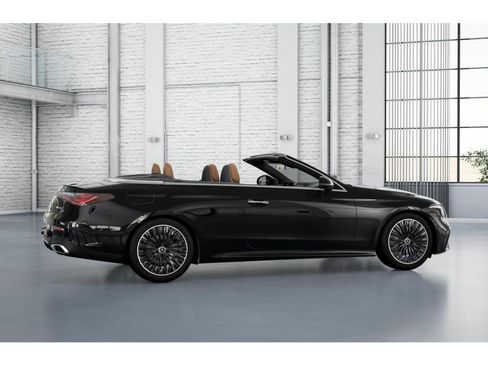 Certified 2025 Mercedes-Benz CLE 300 4MATIC Cabriolet image 18