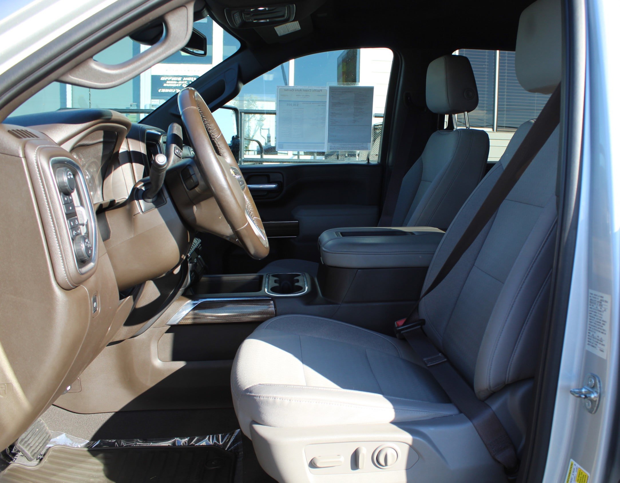Used 2021 Chevrolet Silverado 2500 LT w/ Convenience Package AWD/4WD image 25