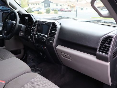 Used 2018 Ford F150 XLT w/ Equipment Group 302A Luxury image 17