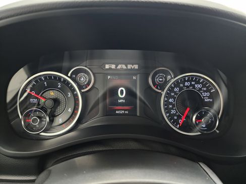 Used 2020 RAM 2500 Big Horn w/ Night Edition image 10