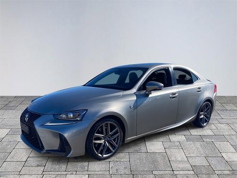 Used 2019 Lexus IS 300 AWD image 3