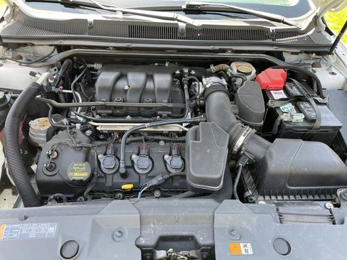 Used 2014 Ford Taurus SEL w/ Equipment Group 201A image 21