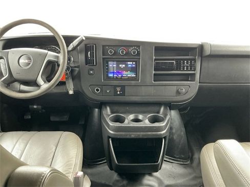 Used 2014 GMC Savana 3500 image 12
