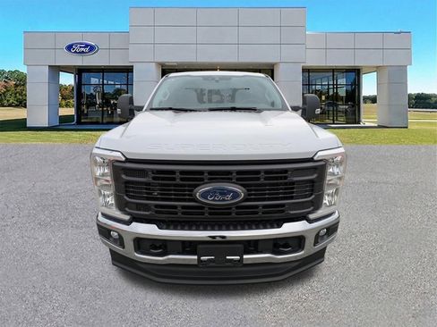 New 2026 Ford F250 XL AWD/4WD image 9