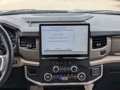 Used 2024 Ford Expedition Max Limited image 17