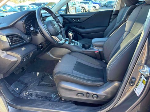Used 2020 Subaru Outback Premium image 10