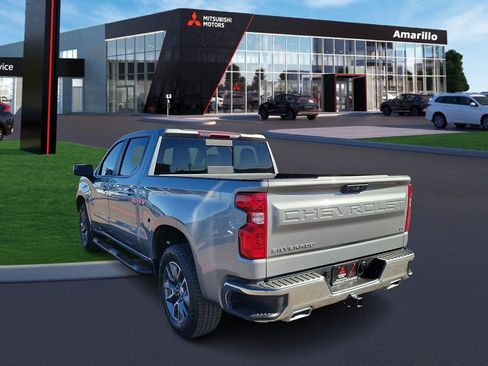 Used 2025 Chevrolet Silverado 1500 LT image 2