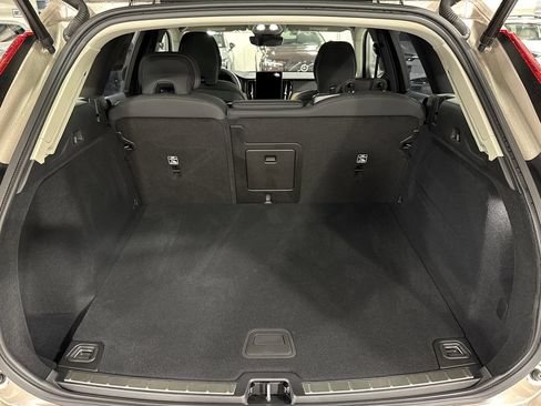 Used 2026 Volvo XC60 B5 Plus w/ Climate Package AWD/4WD image 25