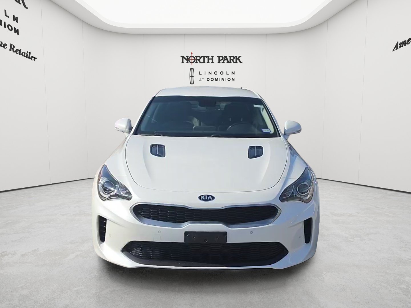 Used 2019 Kia Stinger RWD image 8