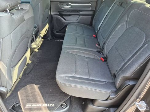 Used 2019 RAM 1500 Big Horn AWD/4WD image 17