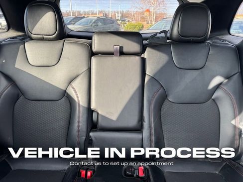 Used 2022 Jeep Cherokee Trailhawk w/ Comfort/Convenience Group image 22