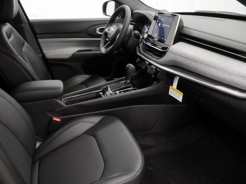 New 2026 Jeep Compass Latitude image 34