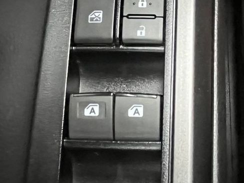 Used 2023 Toyota Tacoma TRD Sport AWD/4WD image 6
