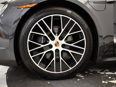 Used 2025 Porsche Taycan image 13