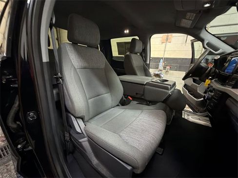 Used 2025 Ford F250 XLT image 25