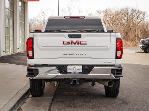 Used 2024 GMC Sierra 2500 SLE w/ SLE Convenience Package image 4