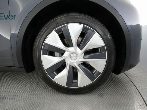 Used 2020 Tesla Model Y Performance image 20