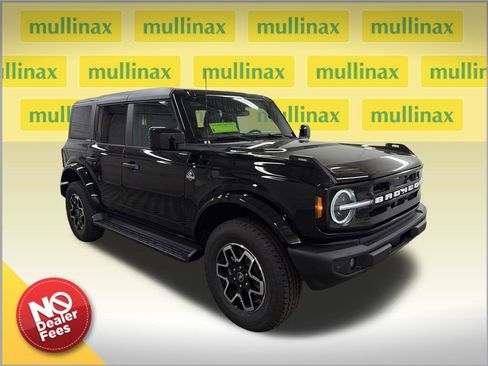 New 2026 Ford Bronco Outer Banks image 1