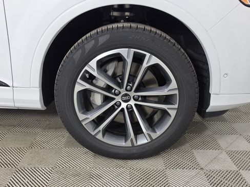 New 2026 Audi Q7 2.0T Premium AWD/4WD image 8