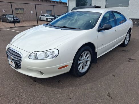 Used 2000 Chrysler LHS FWD image 3