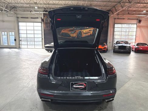 Used 2017 Porsche Panamera image 15