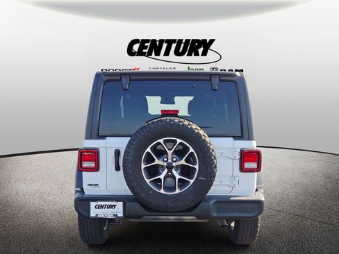 Used 2024 Jeep Wrangler Sport S image 5