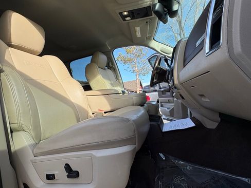 Used 2016 RAM 2500 Laramie w/ Convenience Group image 17