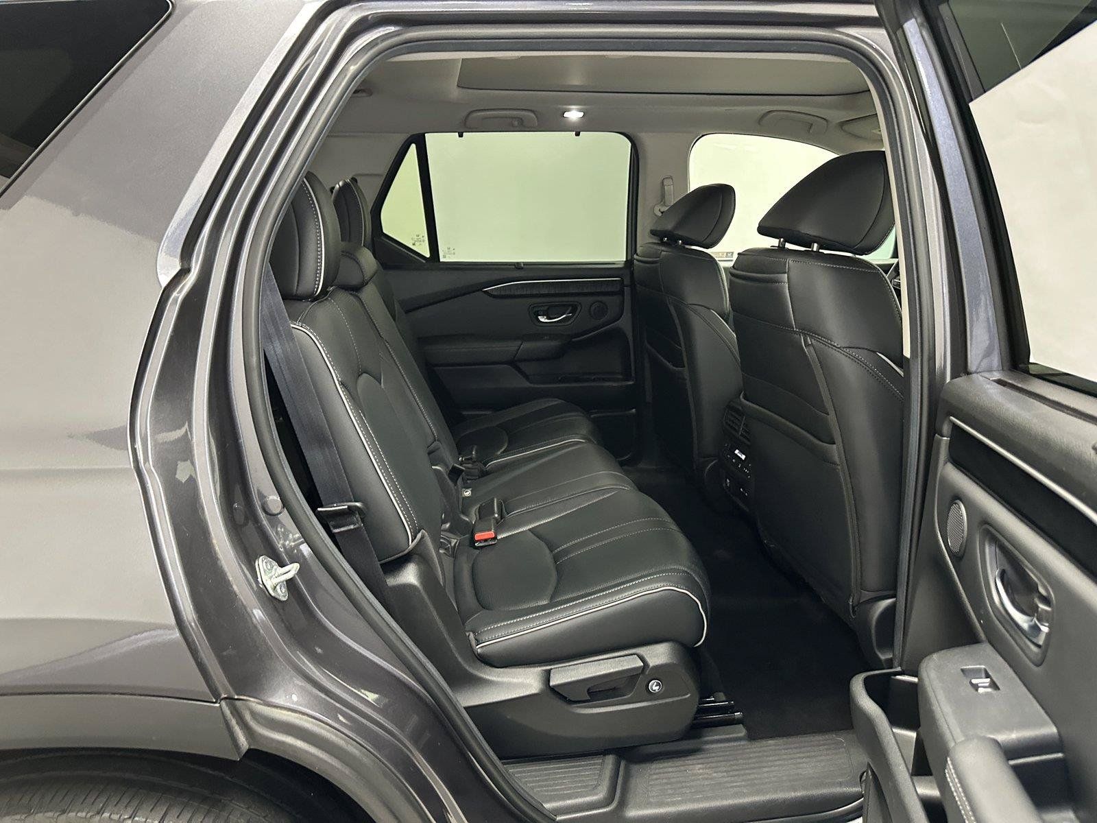 Certified 2024 Honda Pilot Elite image 36