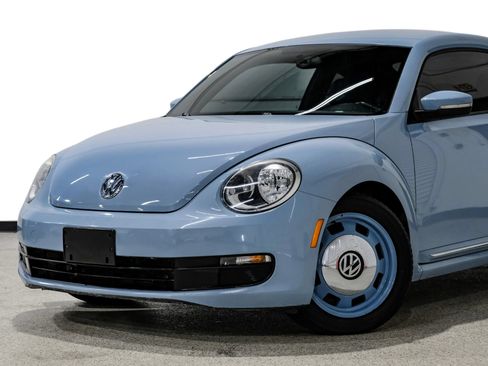 Used 2014 Volkswagen Beetle 2.5 FWD image 12