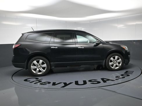 Used 2017 Chevrolet Traverse LT w/ Style and Technology Package AWD/4WD image 10