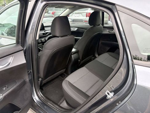 Certified 2023 Kia Forte LXS FWD image 27