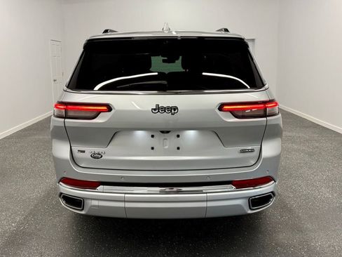 Used 2022 Jeep Grand Cherokee L Overland w/ Advanced Protech Group III image 11