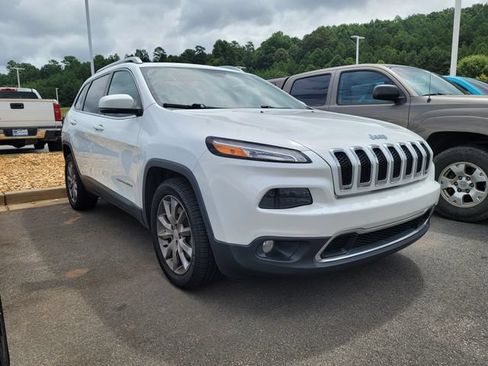 Used 2018 Jeep Cherokee Limited FWD image 3