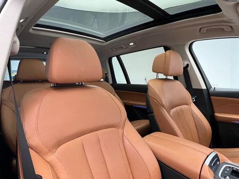 Used 2022 BMW X7 xDrive40i w/ Executive Package AWD/4WD image 7