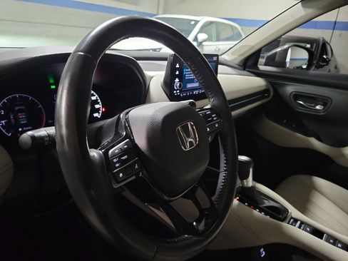 Used 2023 Honda HR-V EX-L image 15