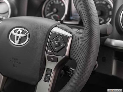 Used 2023 Toyota Tacoma TRD Sport AWD/4WD image 26