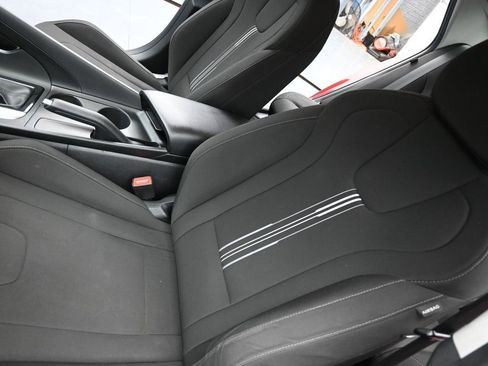 Used 2024 Hyundai Elantra SEL image 9