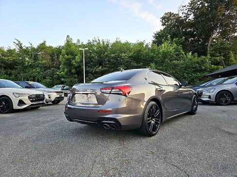 Used 2022 Maserati Ghibli Modena image 19
