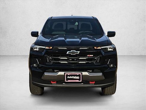 Used 2026 Chevrolet Colorado Z71 AWD/4WD image 2