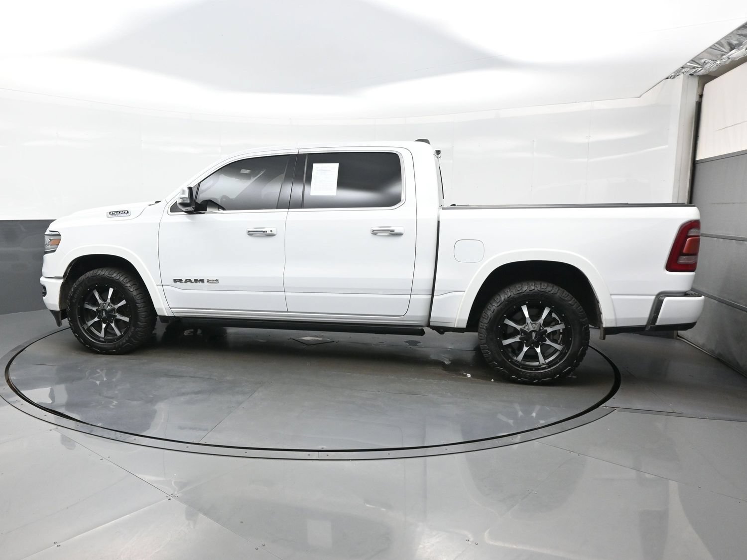 Used 2022 RAM 1500 Limited AWD/4WD image 4