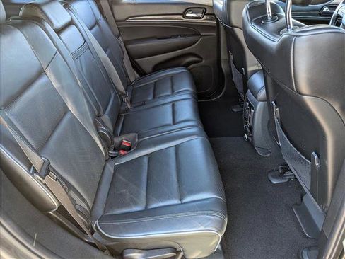 Used 2019 Jeep Grand Cherokee Overland image 20