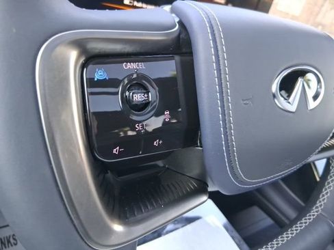 New 2026 INFINITI QX80 4WD image 12