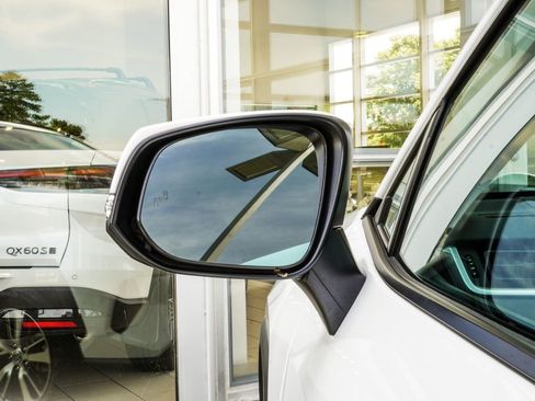 Used 2019 Toyota RAV4 LE FWD image 14