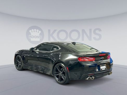 Used 2017 Chevrolet Camaro LT image 4