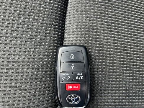 Used 2024 Toyota bZ4X FWD w/ Weather Package image 31
