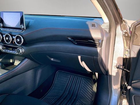 Used 2021 Nissan Sentra SR image 26